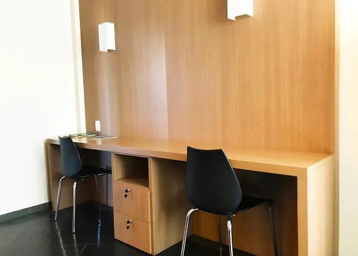 塞蒂拉瓜斯公寓式酒店
