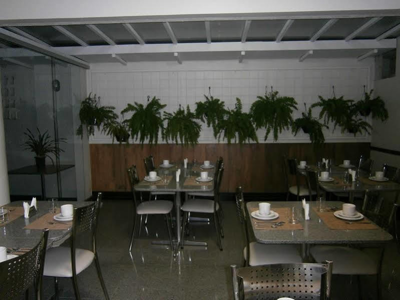 公寓式飯店 塞蒂拉瓜斯公寓式酒店 Sete Lagoas
