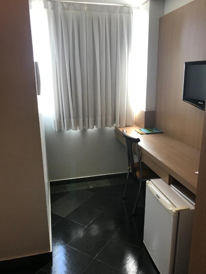 塞蒂拉瓜斯公寓式酒店 3* Sete Lagoas